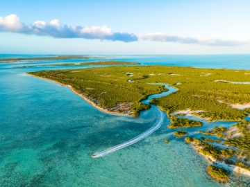 american-airlines-lesser-visited-islands-banner