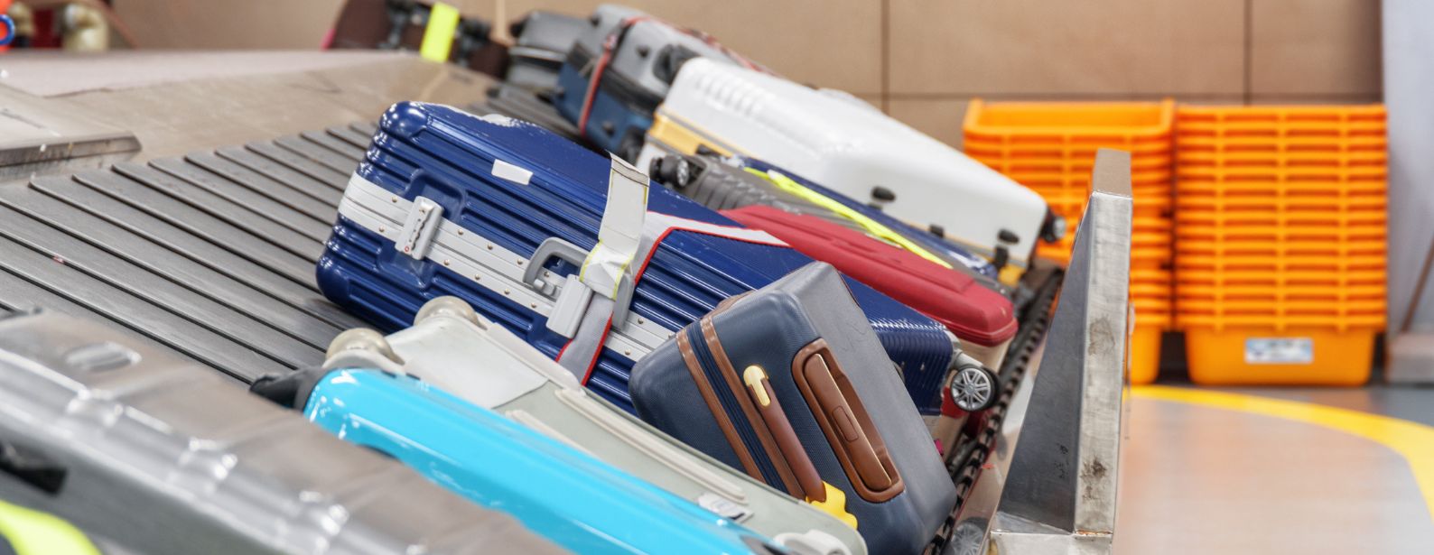 how-to-save-on-baggage-while-traveling
