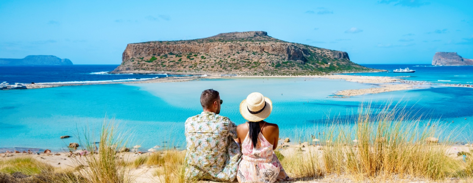 valentine-beachside-romance-best-beaches-in-greece